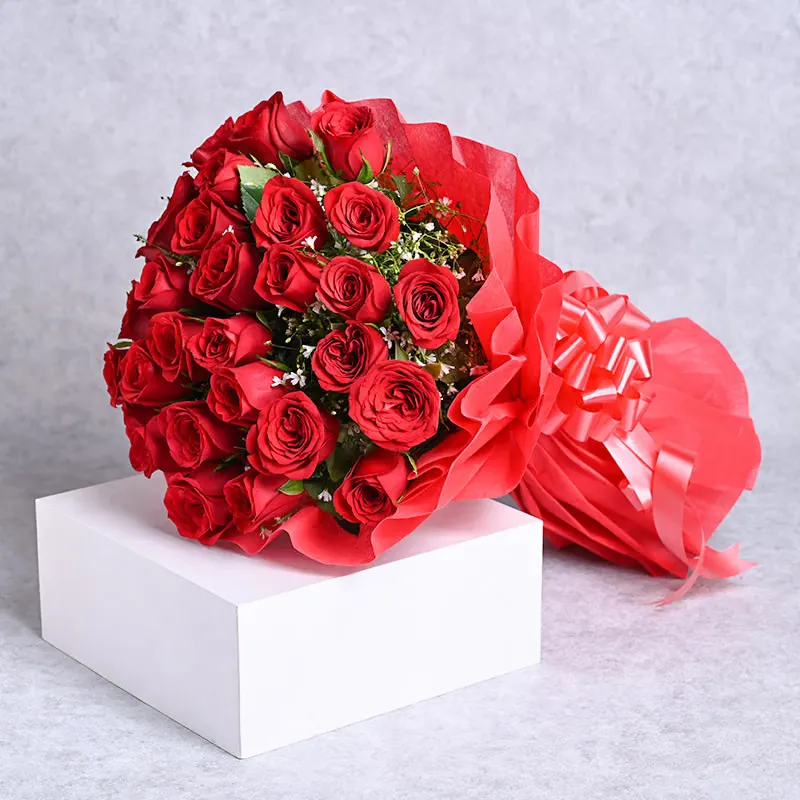 Eternal Passion – 30 Red Roses - Image 4